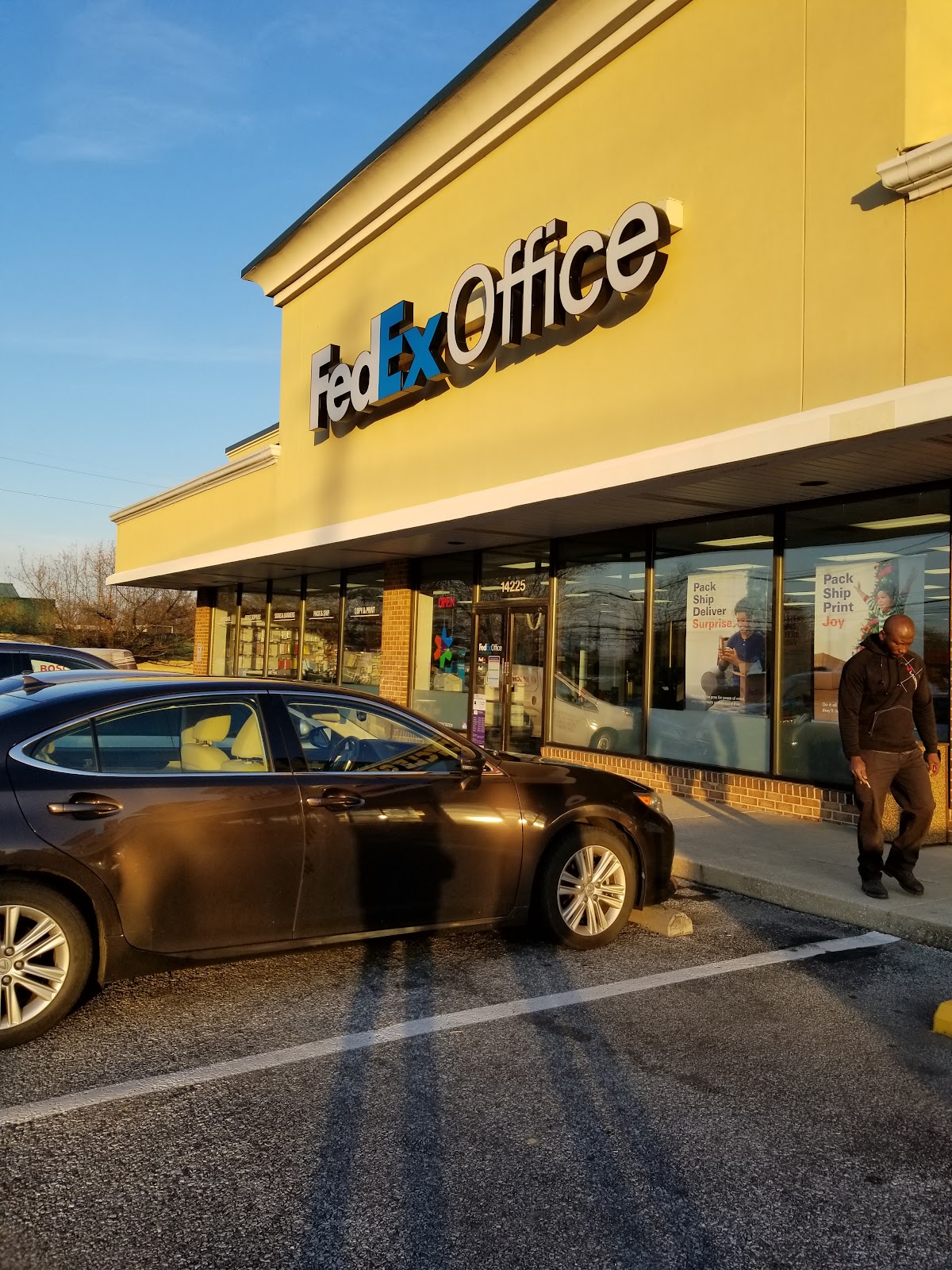 Laurel Lakes Centre
