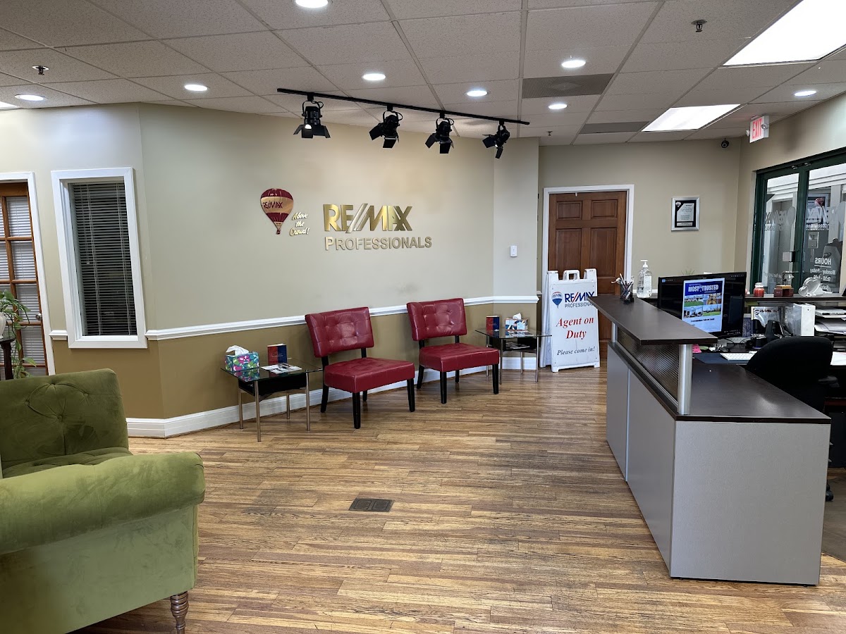 RE/MAX Professionals